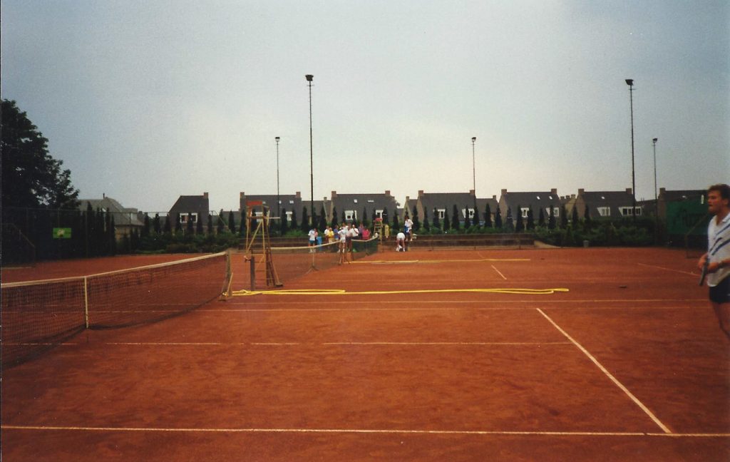 1986 het tennispark na de uitbreiding